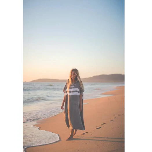 Northcore Beach Basha Changing Robe - Grey Stripes - Image 4
